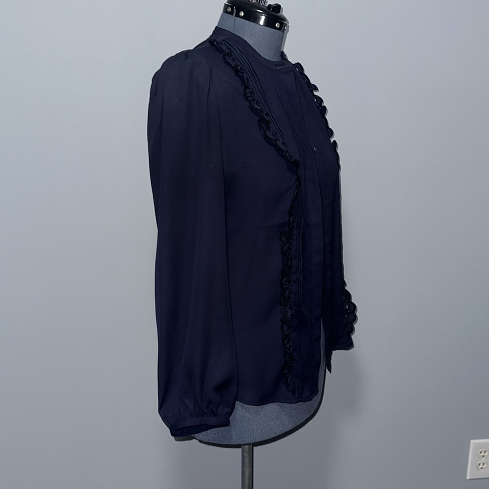 **LIKE NEW** EXPRESS BUTTOM UP SHIRT - Picture 2 of 4